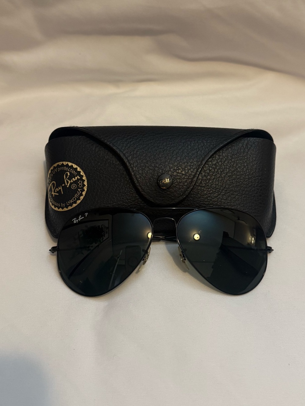 Authentic Ray-Ban Polarized Black Frame Dark Green Lens Aviator Sunglasses